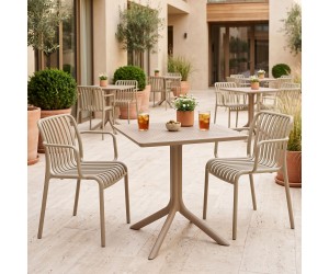 Τραπεζαρία Zoi Groovy pakoworld σετ 3τεμ cappuccino PP 80x80x74εκ Τραπεζαρία Zoi Groovy pakoworld σετ 3τεμ cappuccino PP 80x80x74εκ